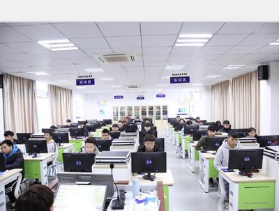 計算機軟件開發(fā)培訓中心 掌握未來的關鍵技術